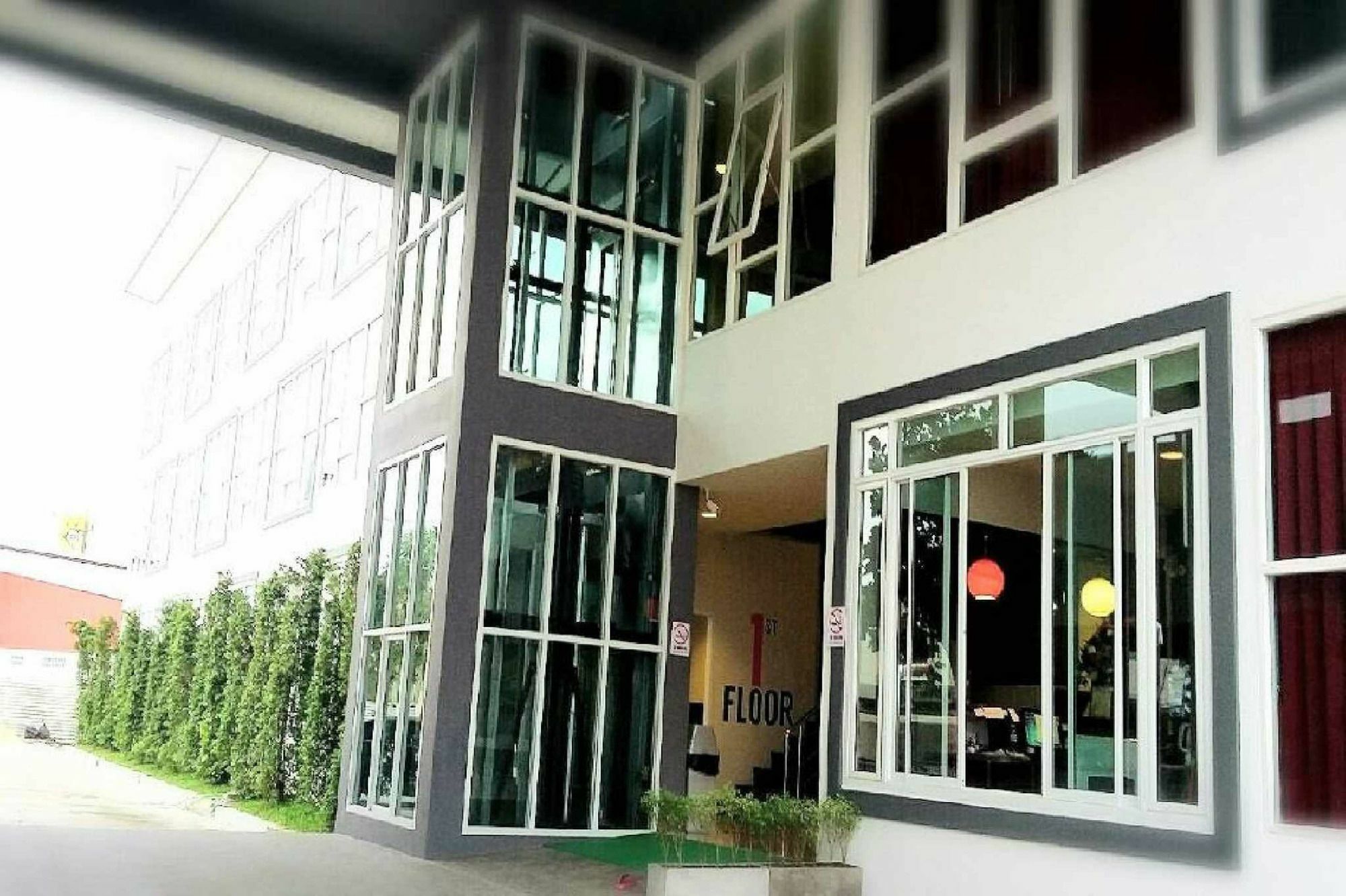 The Zell Hotel Buriram Ngoại thất bức ảnh