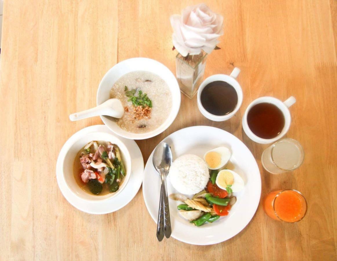 The Zell Hotel Buriram Ngoại thất bức ảnh